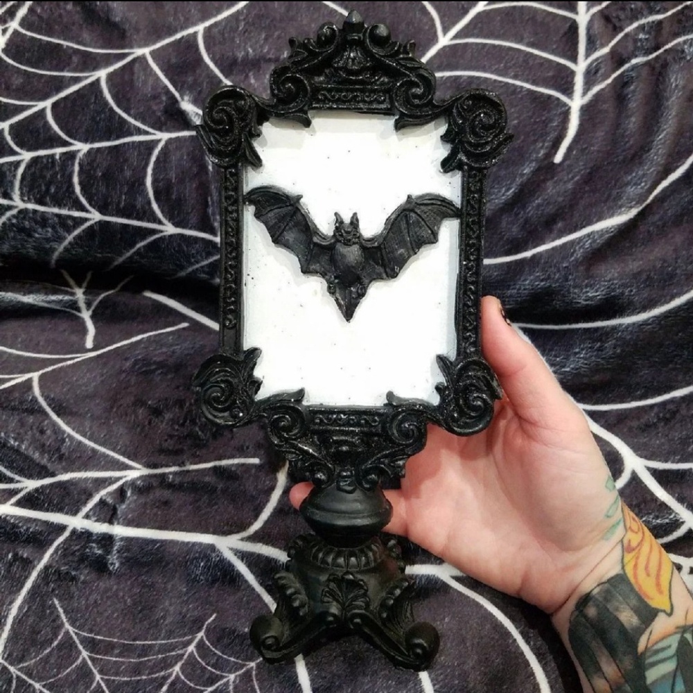 9" gothic bat decoration Victorian style
